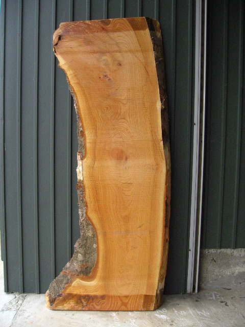 欅の手彫り看板 | あきたの材木屋
