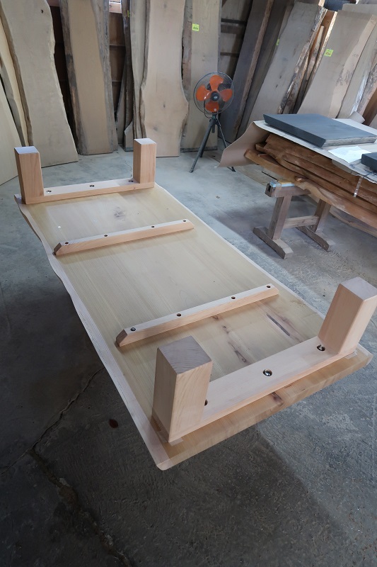 総ケヤキオーダーテーブル