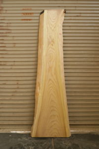 黄檗 (キハダ)一枚板 | あきたの材木屋