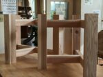 一枚板を支える秋田杉究極の脚作製。